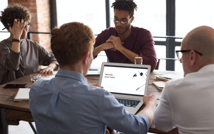 How Natural Language Processing Can Enhance HR Communication