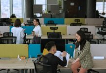 When Overwhelm Hits Leaning on AI Tools to Rescue HR